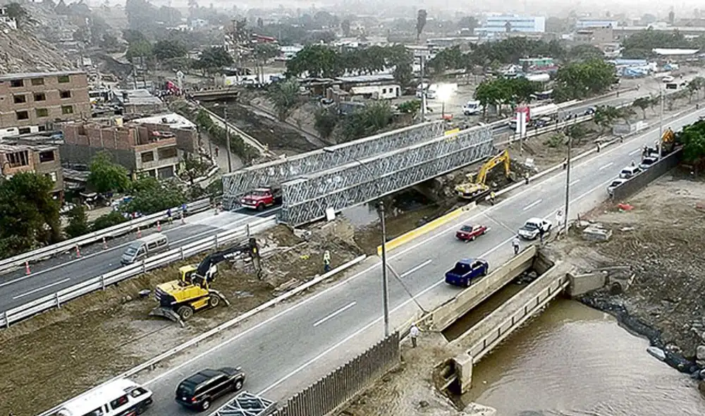 En camino. La autopista Ramiro Prialé lleva años paralizada.