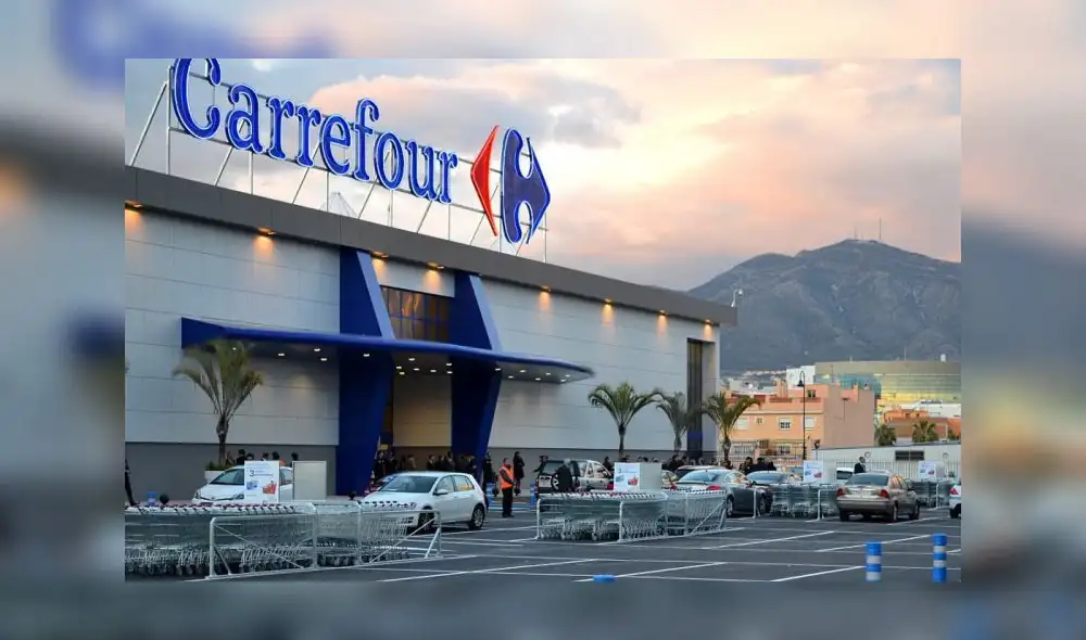 Carrefour tiene 1000 puntos de venta en toda España. (Foto: Cadena Ser)