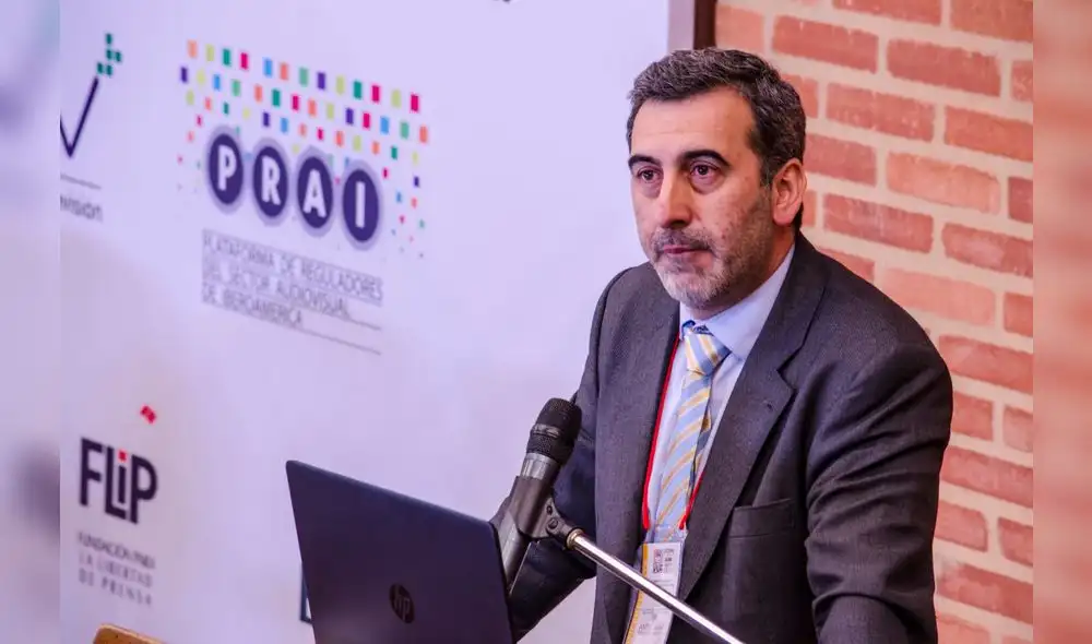 Expertos debaten sobre derechos de la niñez y medios de comunicación Expertos debaten sobre derechos de la niñez y medios de comunicación