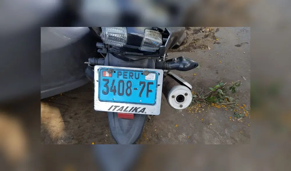 Chofer en presunto estado de ebriedad y ambos vehículos fueron conducidos a la comisaría de Piedra Liza. (Foto: Christian Moreno / La República) Chofer en presunto estado de ebriedad y ambos vehículos fueron conducidos a la comisaría de Piedra Liza. (Foto: Christian Moreno / La República)