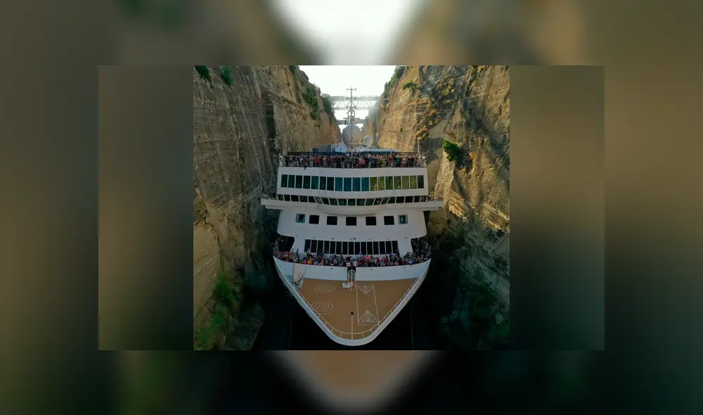 Vía Facebook. La embarcación es la más grande que ha atravesado el canal de Corinto. Foto: captura