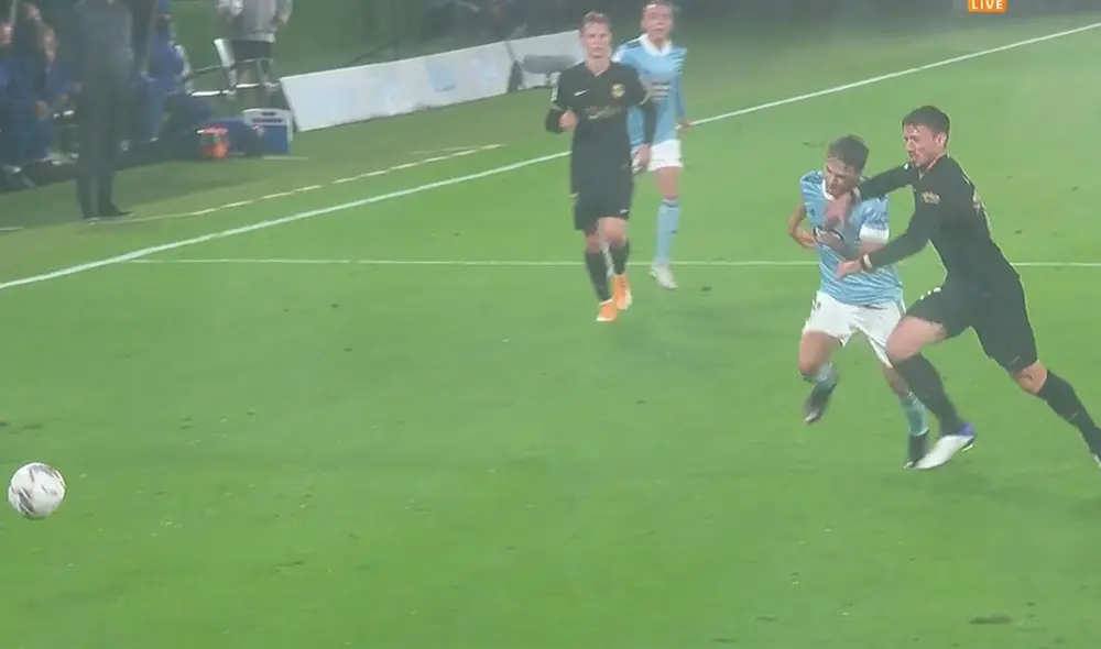 Lenglet fue expulsado del Barcelona vs. Celta de Vigo por agredir a un jugador rival. | Foto: Captura de ESPN