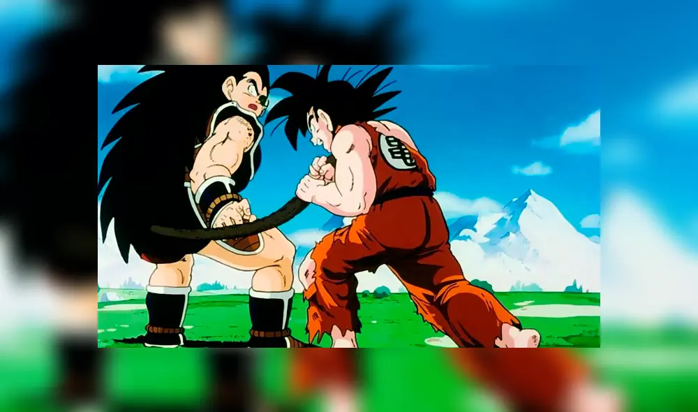 Goku sosteniendo la cola de Radditz en su primera batalla.