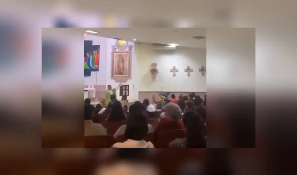 Video es viral en Facebook. El párroco interrumpió la ceremonia para entonar la canción y los asistentes no dudaron en acompañarlo con la letra