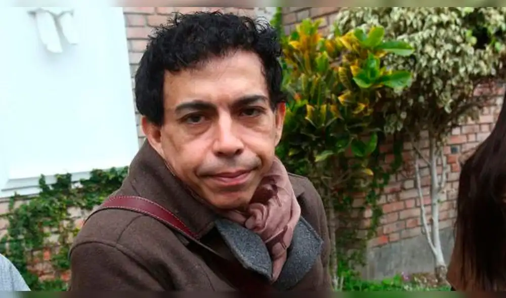 Ernesto Pimentel defiende a comunidad transgénero de comentarios homofóbicos.