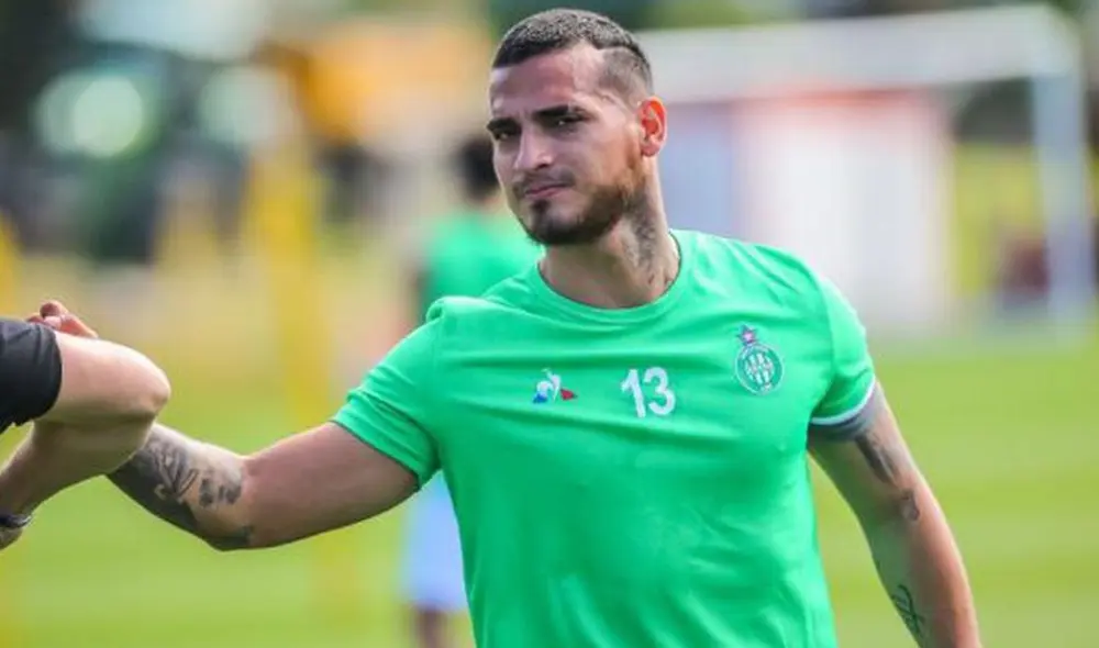 Pese a la noticia, Trauco y el resto del plantel seguirá trabajando, bajo un protocolo sanitario ya definidio. Foto: Saint-Éttiene. Pese a la noticia, Trauco y el resto del plantel seguirá trabajando, bajo un protocolo sanitario ya definidio. Foto: Saint-Éttiene.