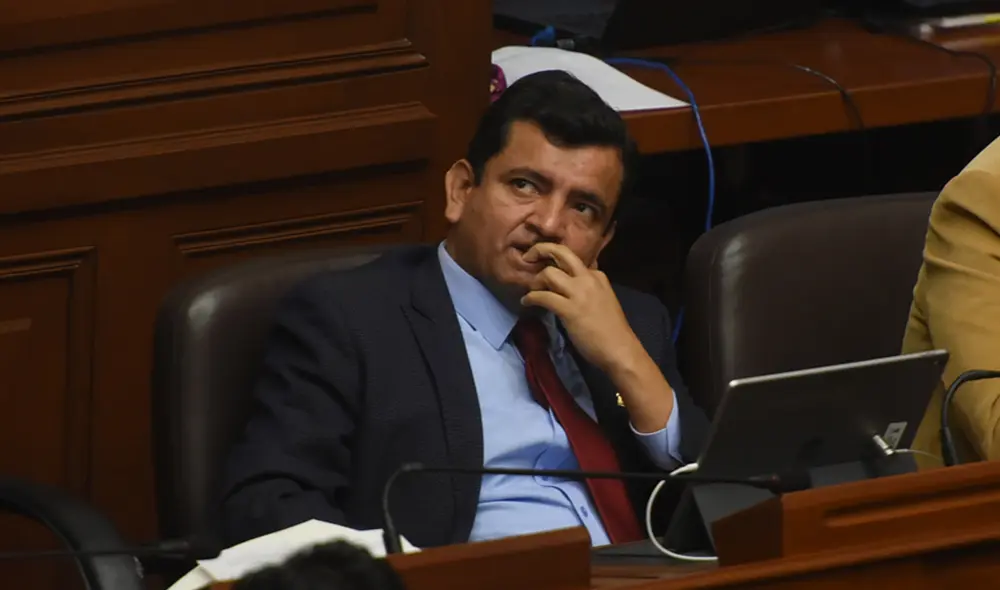 Incidencias durante el Pleno del Congreso [FOTOS]