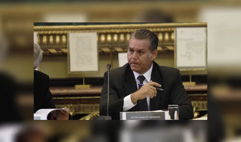 Albrecht reemplazará a López Vilela en Comisión de Fiscalización
