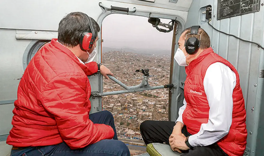Supervisión. Premier sobrevoló Lima para verificar acciones. Foto: PCM.