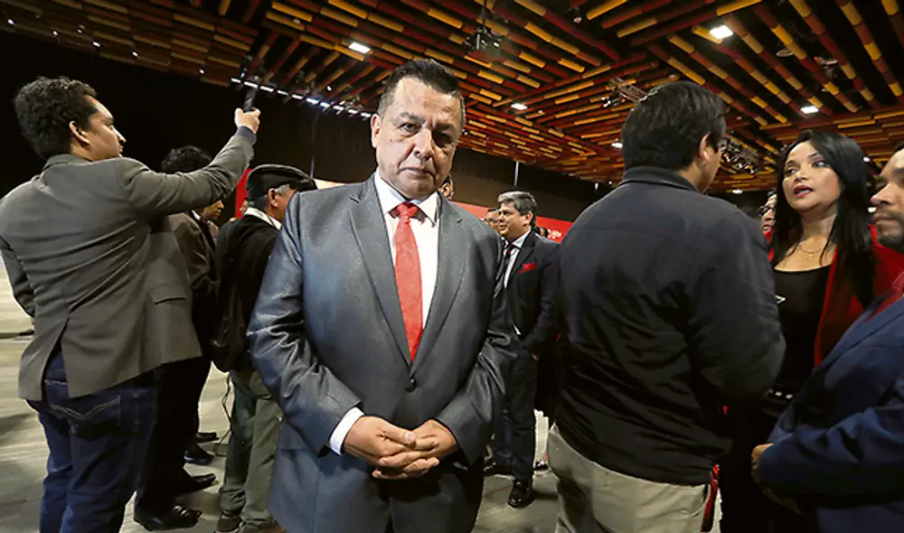 Denuncian a exalcalde Juan Sotomayor por pagos fantasmas Denuncian a exalcalde Juan Sotomayor por pagos fantasmas