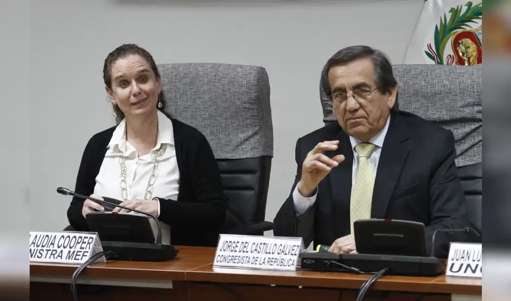 Ministra Cooper está en contra de regular las concentraciones Ministra Cooper está en contra de regular las concentraciones