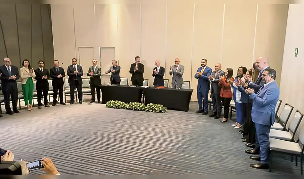 Cita. Delegación del Gobierno de Venezuela y la oposición de este país en Ciudad de México. Foto: AFP Cita. Delegación del Gobierno de Venezuela y la oposición de este país en Ciudad de México. Foto: AFP