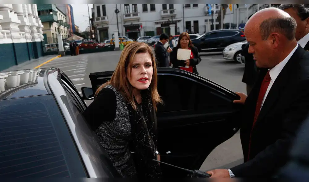 Congreso citará a Mercedes Aráoz por renuncia de Pablo de la Flor