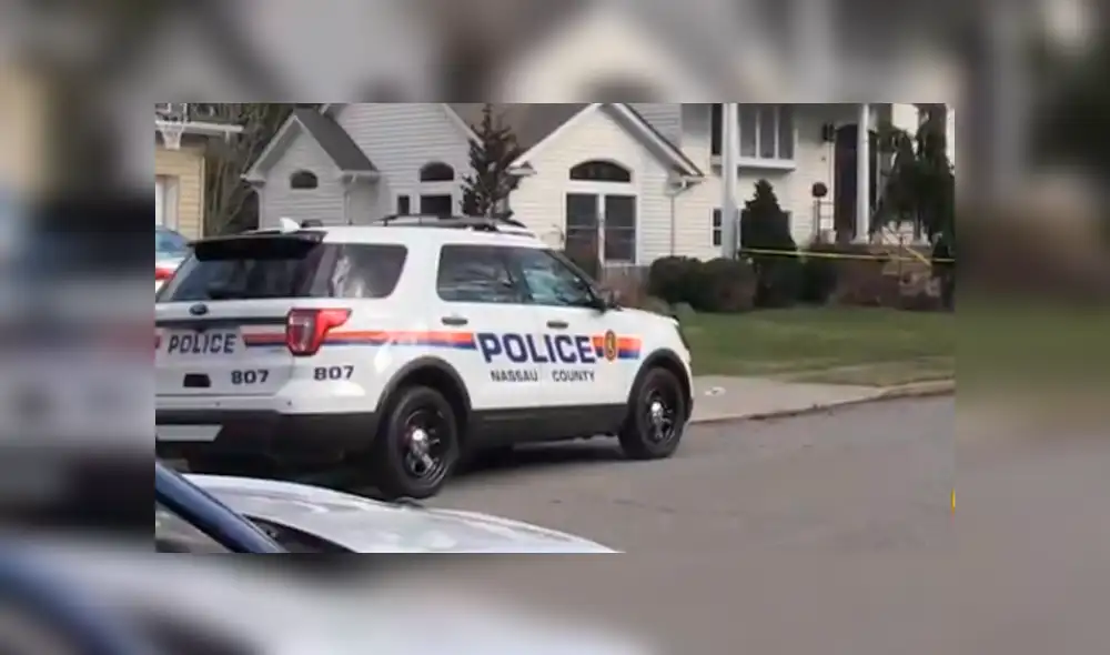 ‘¡Eres la siguiente!’: Joven ataca con un cuchillo a sus padres durante pelea familiar [VIDEO]