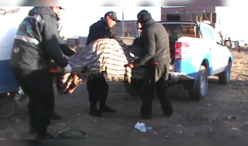 Mujer de 20 años fue trasladada al hospital Carlos Monge Medrano de Juliaca. Mujer de 20 años fue trasladada al hospital Carlos Monge Medrano de Juliaca.