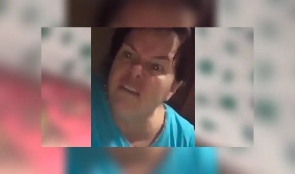 Joven pidió la opinión de su mamá sobre su nuevo tatuaje, sin imaginar que su épica respuesta se haría viral en Facebook