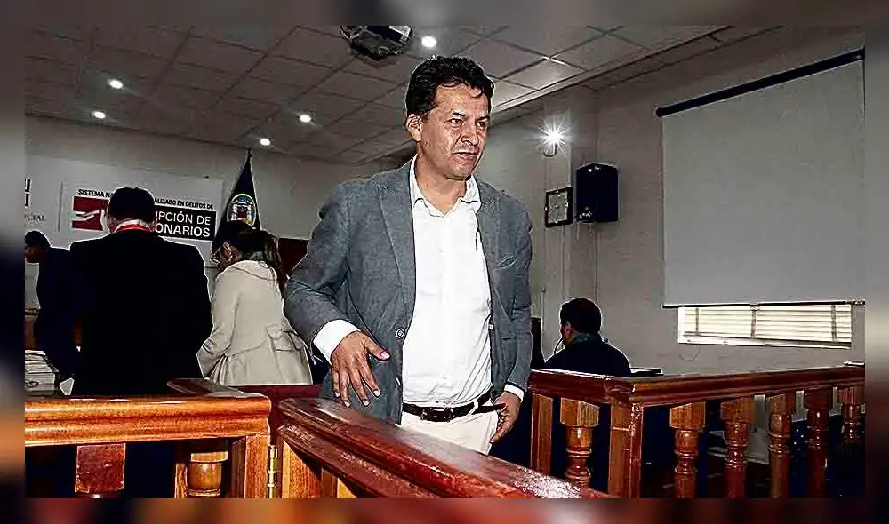 AUDIENCIA. Juez la suspendió hasta las 4:30 p. m. del miércoles.