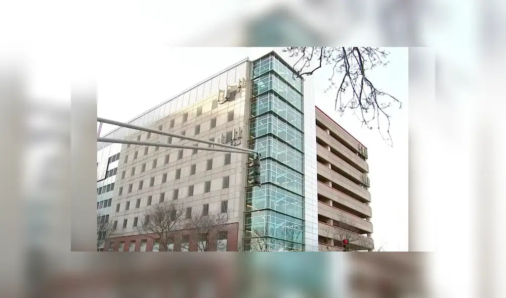 Mujer arrojó a sus dos hijos desde un noveno piso y después de suicidó en Navidad 