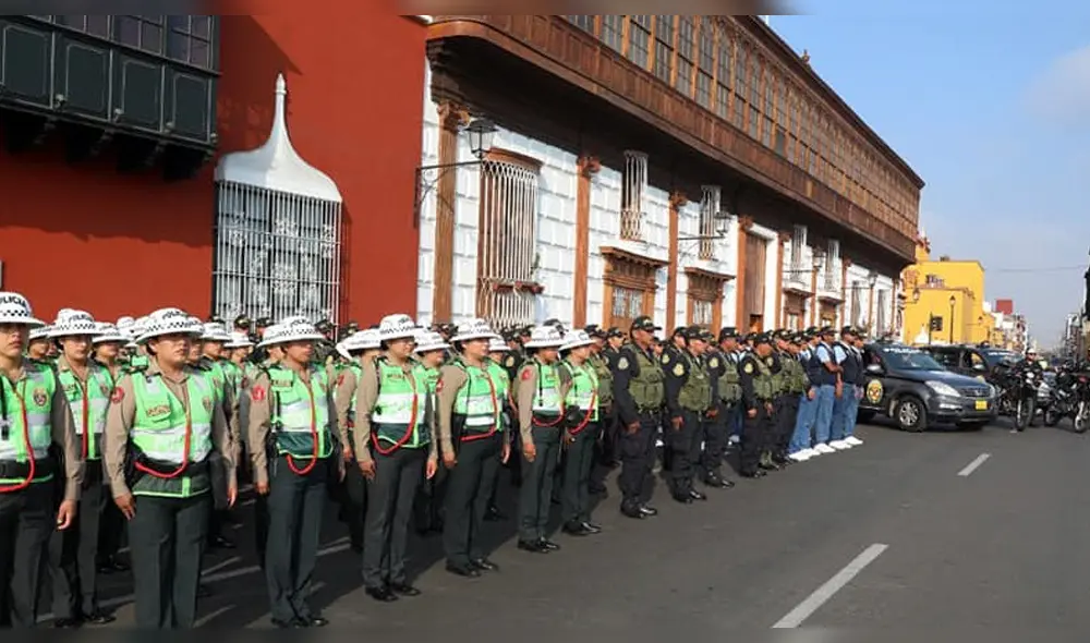 Policía se organizan para desarrollar plan de seguridad.