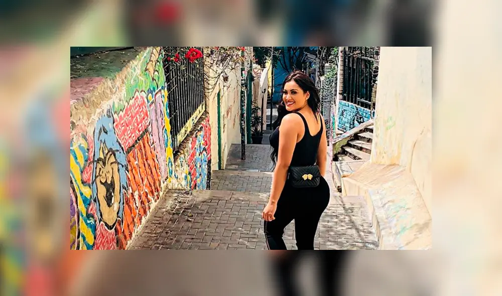 Michelle Soifer muestra más de la cuenta con diminuto short [VIDEO]
