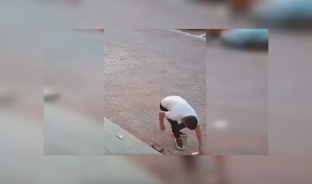 En Facebook, un joven cometió un desagradable blooper al recoger su helado tirado en el suelo. En Facebook, un joven cometió un desagradable blooper al recoger su helado tirado en el suelo.