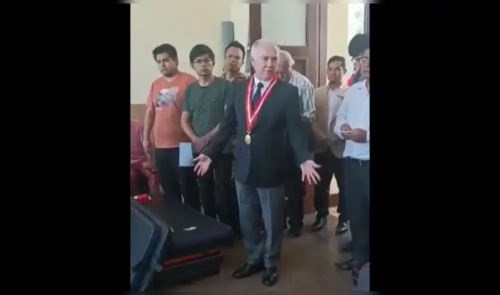 Rector de la UNI envía mensaje de bienvenida a estudiantes manifestantes de otras regiones. Video: Twitter