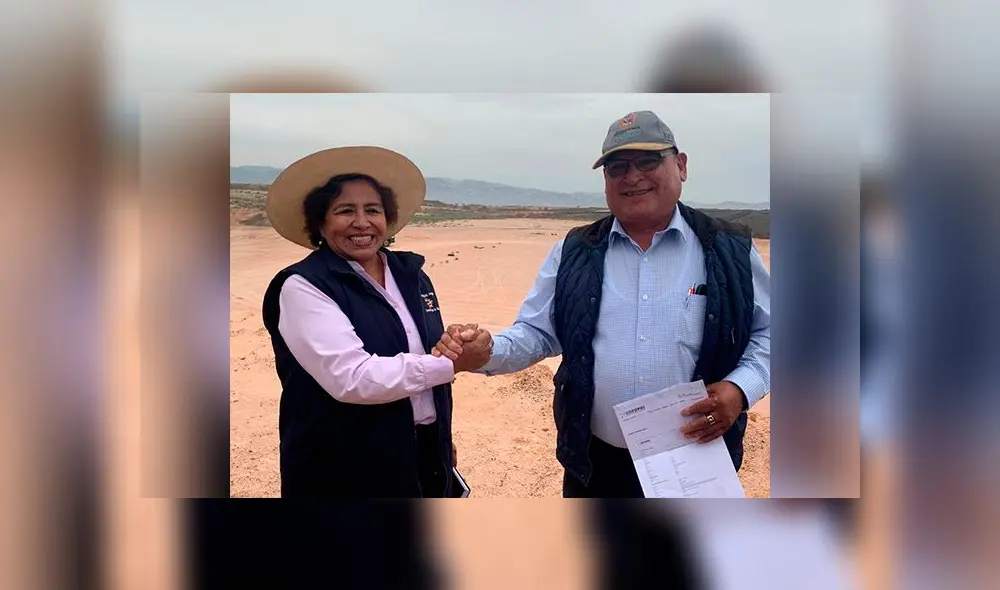 Gerente de Educación y alcalde del distrito de Yura en Arequipa, visitaron este viernes el terreno donde se construirá institución educativa. Gerente de Educación y alcalde del distrito de Yura en Arequipa, visitaron este viernes el terreno donde se construirá institución educativa.