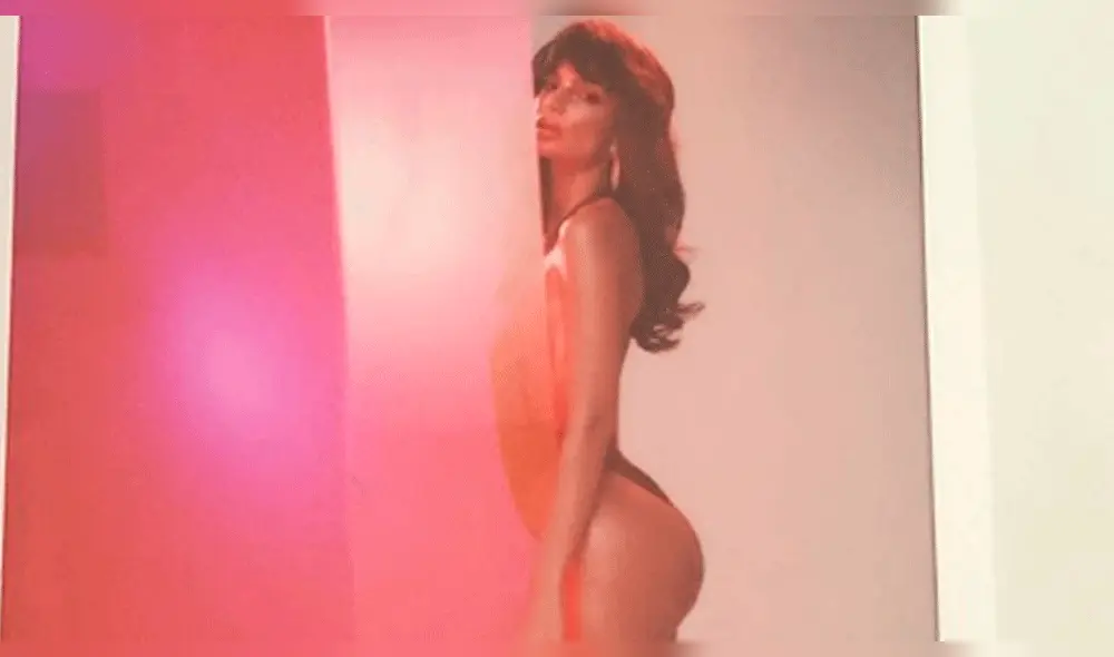 Video del desnudo de Emily Ratajkowski en la cama reta la censura de Instagram