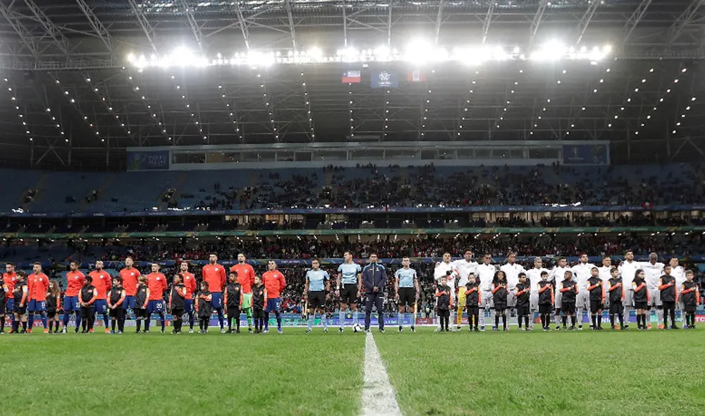 La selección peruana y Chile se volverán a enfrentar tras 17 meses. Foto: EFE