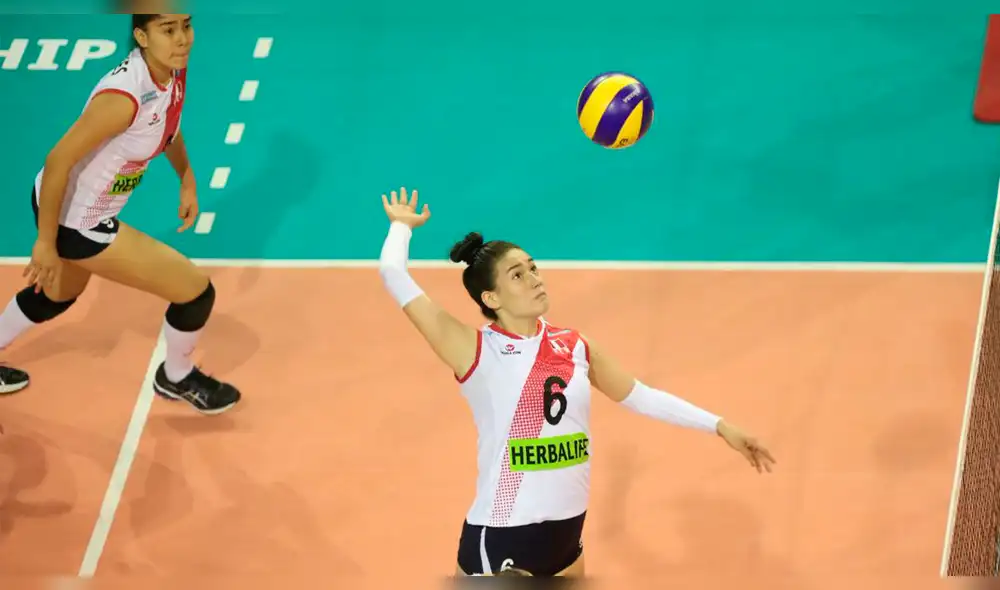 Perú perdió 3-0 ante Italia y se despidió del sueño del Mundial Sub 18 Perú perdió 3-0 ante Italia y se despidió del sueño del Mundial Sub 18