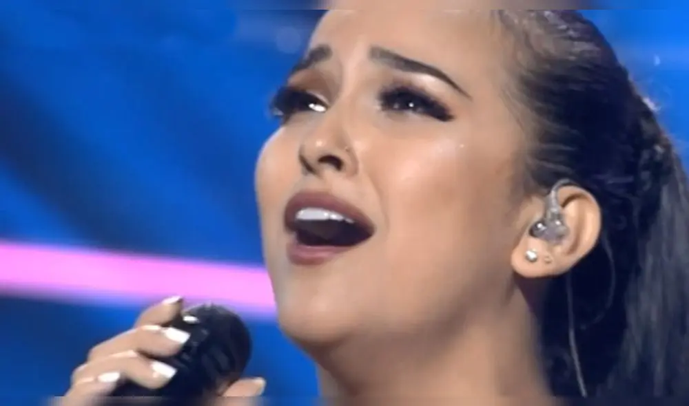 “El artista del año”: Daniela Darcourt sufre percance durante su presentación