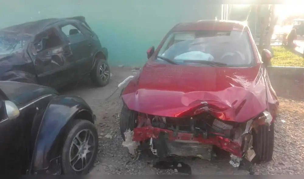 Familia salva de morir en accidente de tránsito en Talara