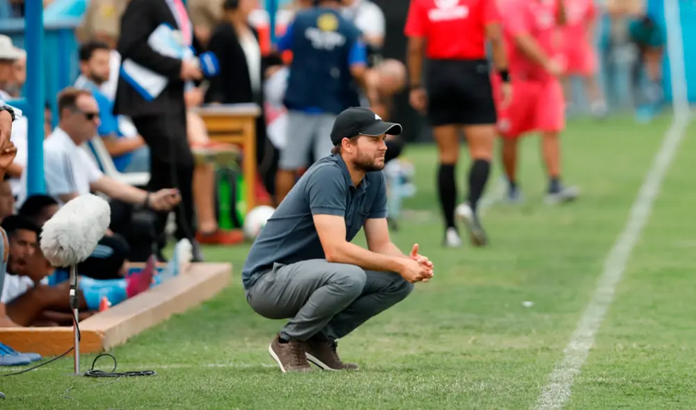 Hinchas de Sporting Cristal preparan duro recibimiento a Manuel Barreto tras goleada ante Barcelona SC. | Foto: GLR