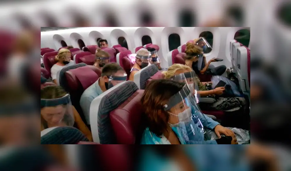 Riguroso protocolo que cumple el personal del avión y los pasajeros para evitar la COVID-19. Foto: La República