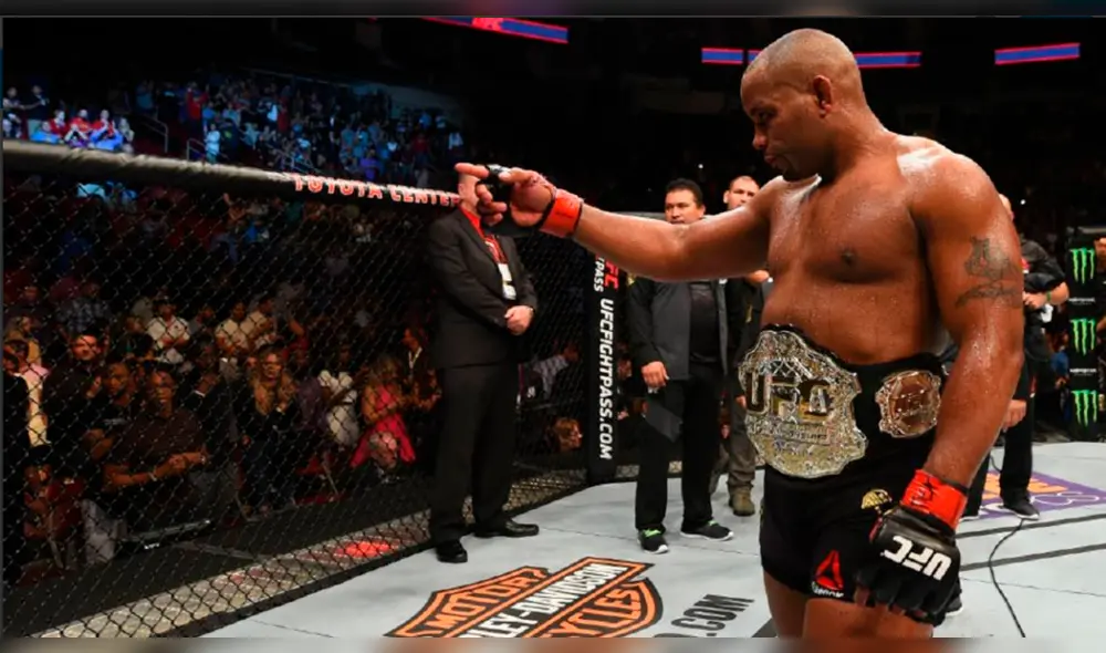 UFC 230: Cormier domina a Lewis y 'Jacaré' destruye a Weidman en una intensa velada de peleas [RESUMEN]