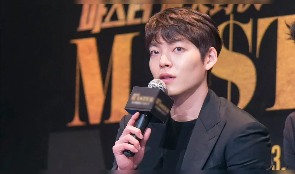 Desliza para ver más fotos de Kim Woo Bin. Créditos: AM Entertainment