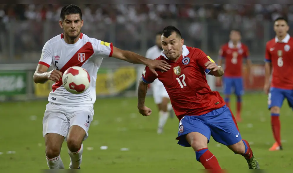 Carlos Zambrano compara estadio de Alianza Lima con el de Boca Juniors.