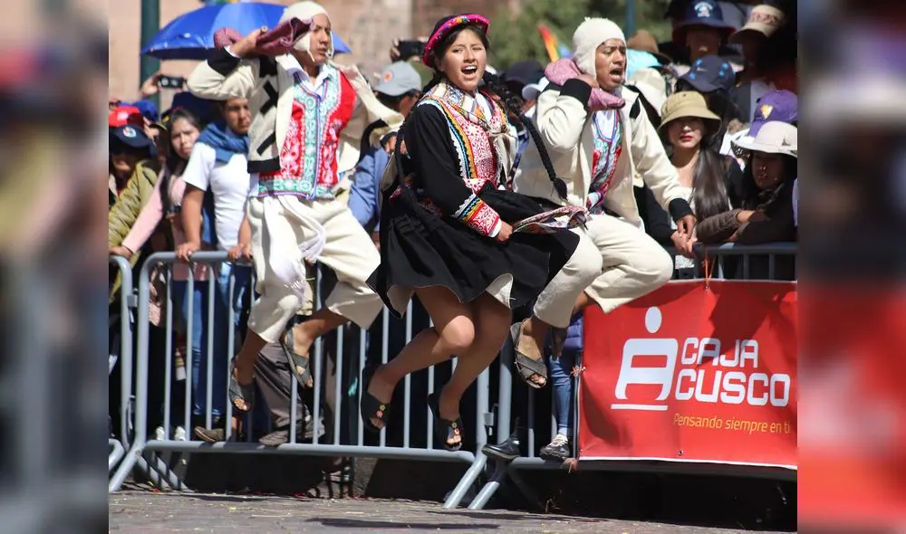 Cusco: Universidad Global y 22 institutos bailaron por el mes jubilar de la ciudad imperial [FOTOS]