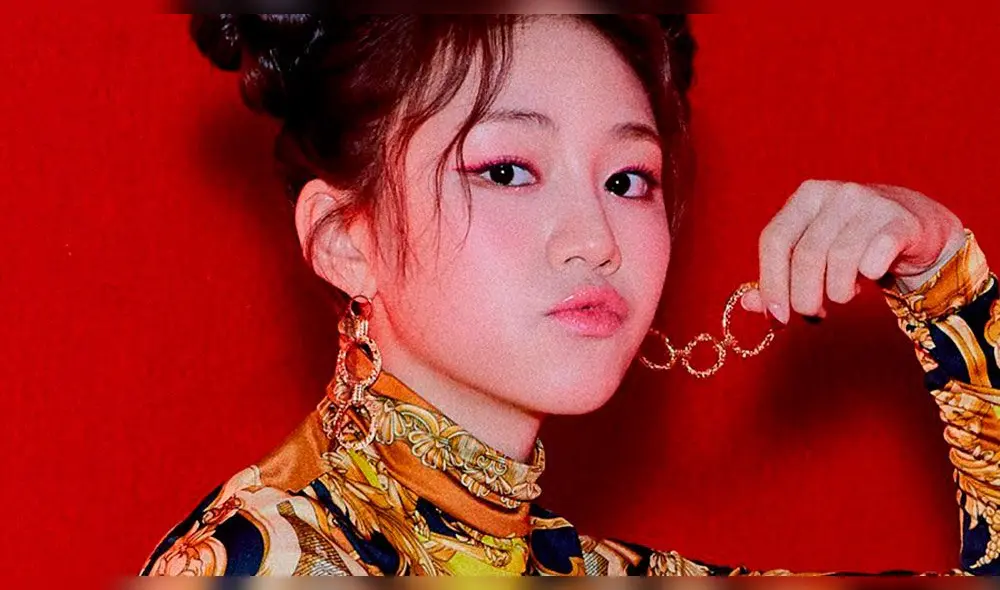 Rocket Punch revela photo teaser concept para el próximo álbum 'Red Punch'. En la imagen DAHYUN Rocket Punch revela photo teaser concept para el próximo álbum 'Red Punch'. En la imagen DAHYUN