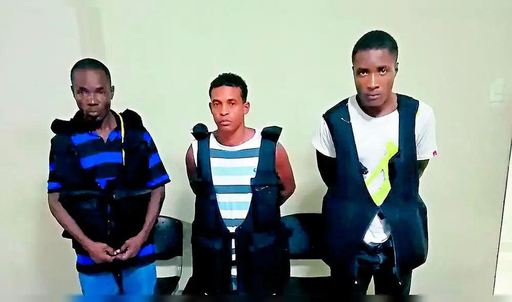 Los detenidos fueron trasladados al Área Antidrogas.