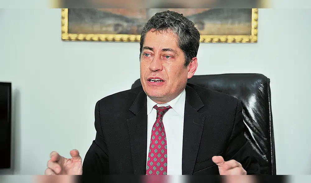 Tribunal Constitucional abre proceso disciplinario al juez Eloy Espinosa