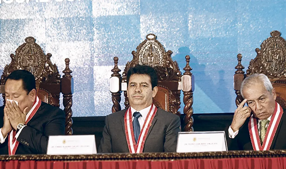 Supremos. Tomás Gálvez y Pedro Chávarry buscan utilizar la Junta de Fiscales a su favor.