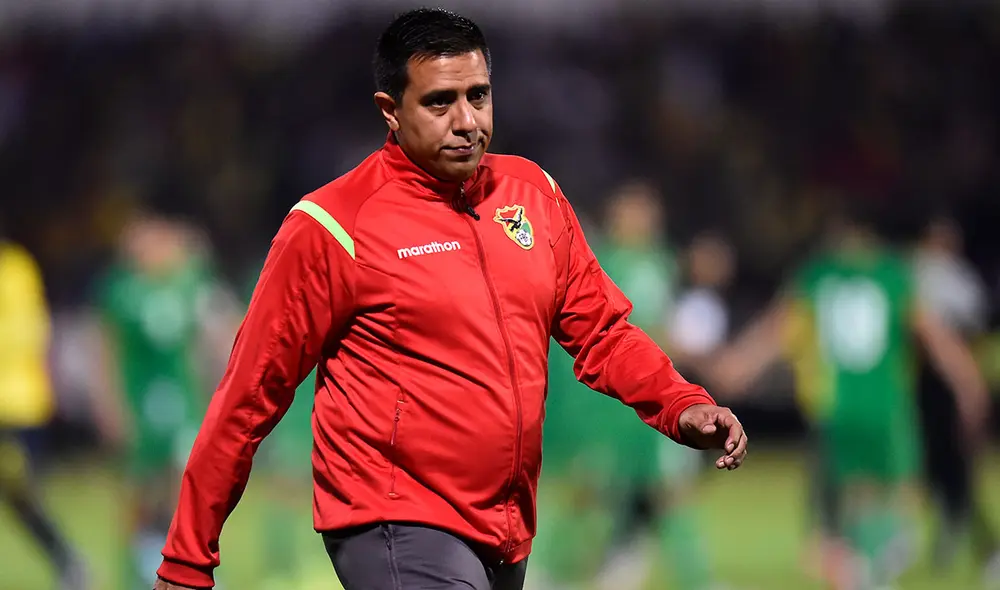 César Farías, DT de la selección boliviana, tendrá una nueva prueba ante Argentina este martes 13 de octubre. Foto: AFP