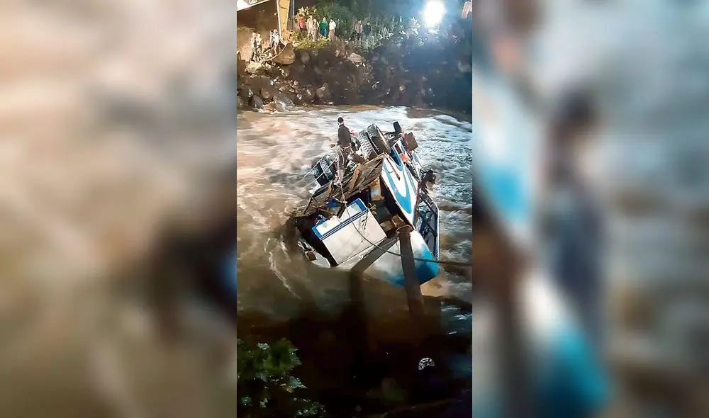 trágico. Menores habrían sido arrastrados por agua de río. trágico. Menores habrían sido arrastrados por agua de río.