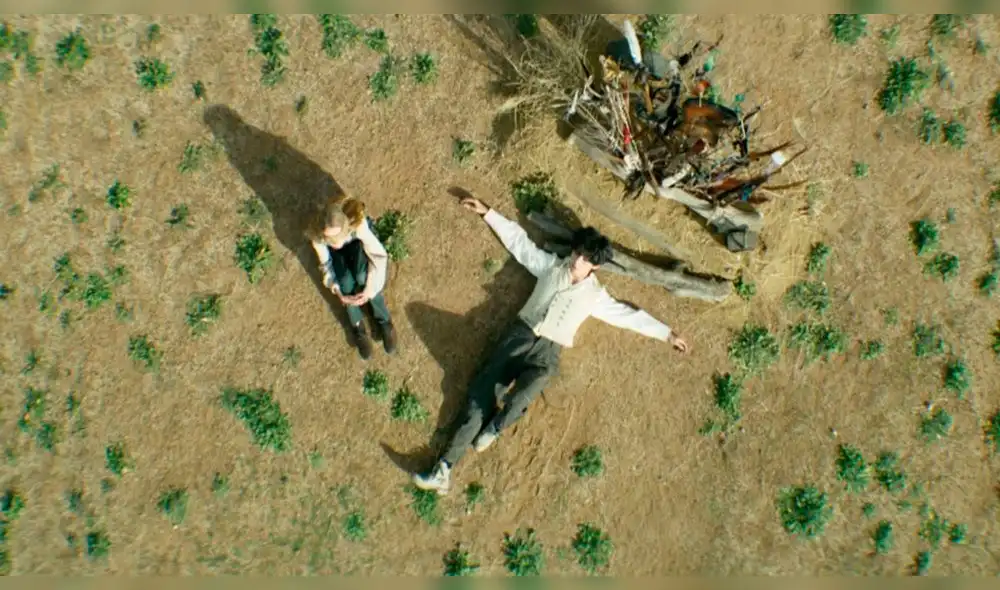 Desliza para ver más fotos de "ON" de BTS. Desliza para ver más fotos de "ON" de BTS.