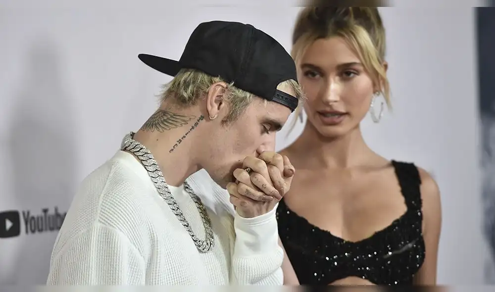 Justin Bieber y Hailey Baldwin en la premiere de "Seasons"