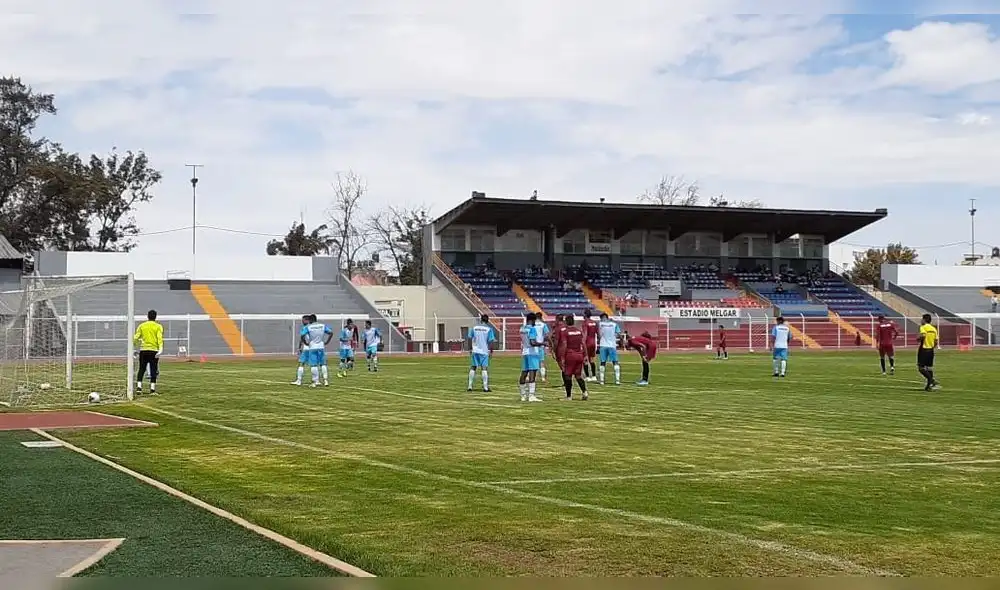 Ambas escuadras se enfrentaron en un partido de preparación para la Liga 1.
