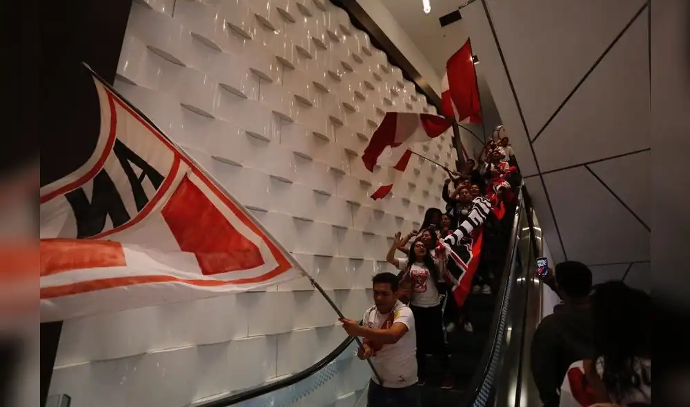 Celebración peruanos Celebración peruanos