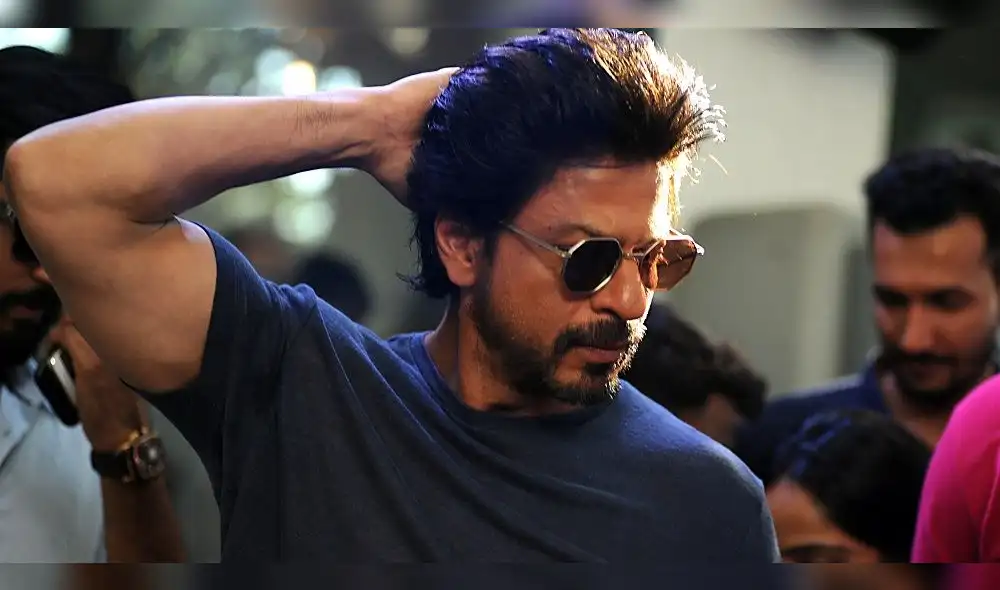 Shah Rukh Khan espera visitar Perú y fans enloquecen en Twitter Shah Rukh Khan espera visitar Perú y fans enloquecen en Twitter