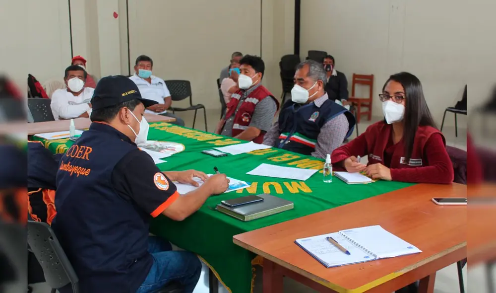 Mesa técnica realizada para tratar problemática de agua contaminada con arsénico. Foto: COER. Mesa técnica realizada para tratar problemática de agua contaminada con arsénico. Foto: COER.